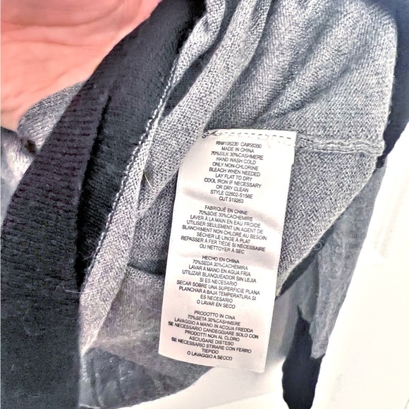 Equipment Gray Cashmere and Silk Gold Button Crewneck Sweater Size Small - Picture 3 of 3